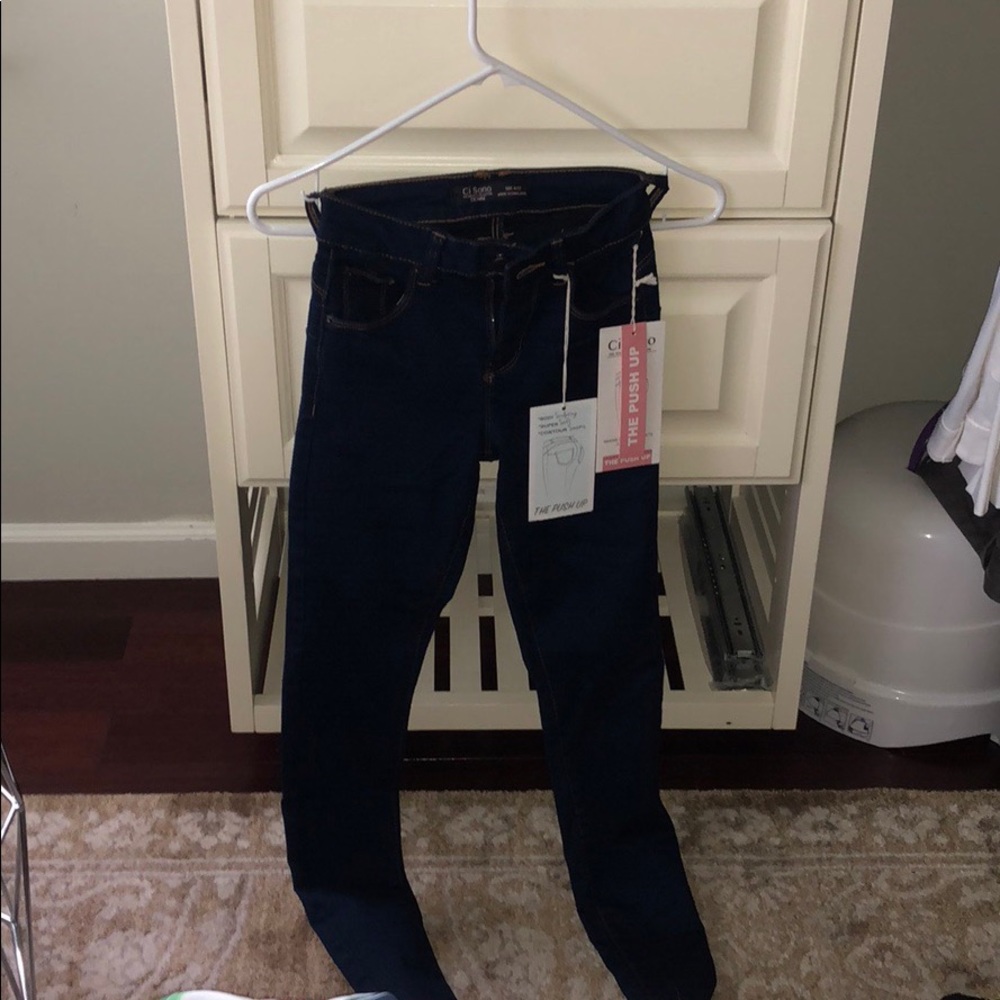 Dark was push-up jeans